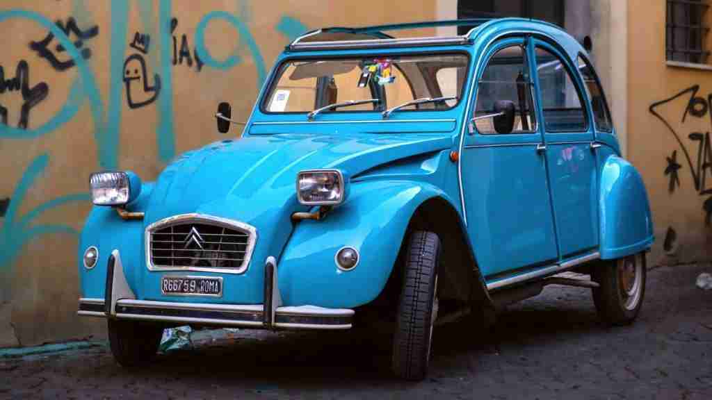 Picture of old blue Vw